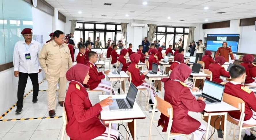 Presiden Prabowo Tinjau Langsung Fasilitas Sekolah Rakyat di Kalimantan Selatan