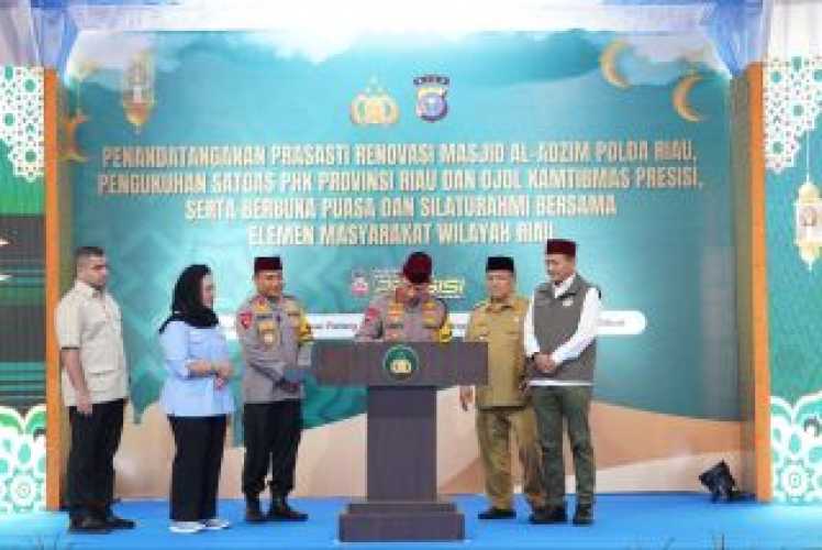 Kapolri Resmikan Renovasi Masjid Al-Adzim dan Kukuhkan Satgas PHK di Riau