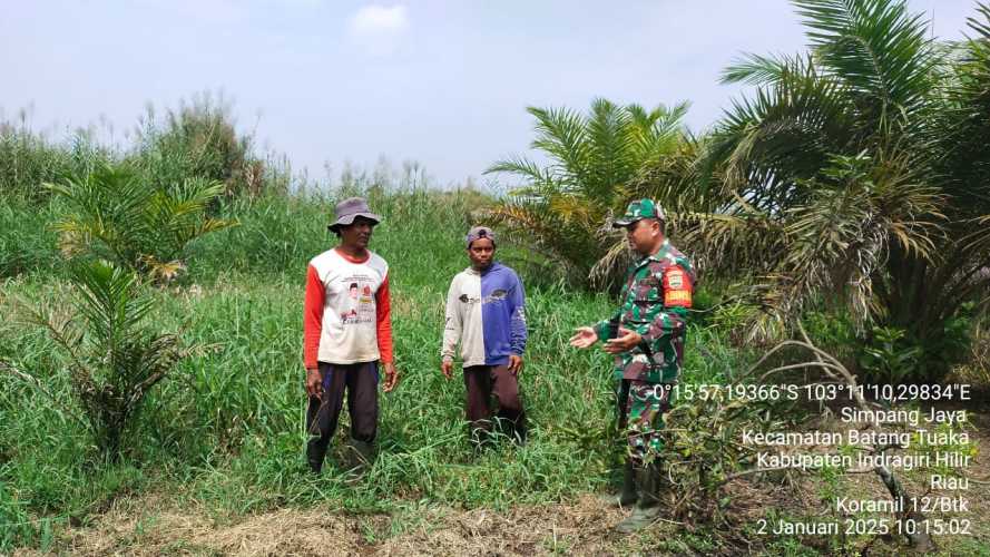 Menjaga Keseimbangan Alam,Babinsa Gelar Patroli dan Sosialisasi