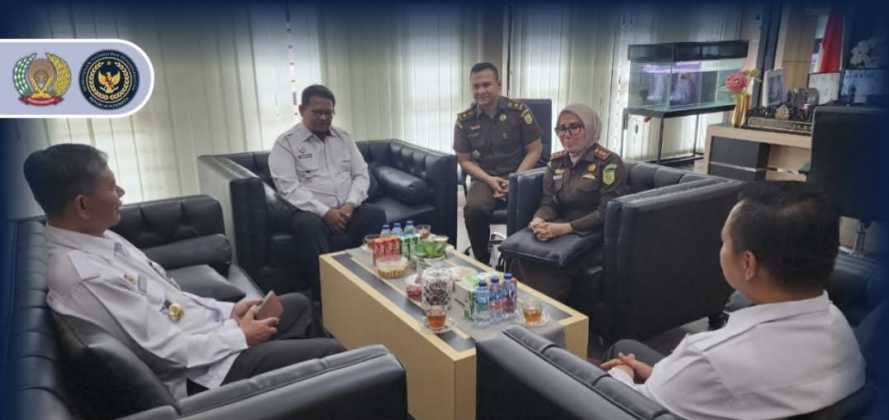 Tingkatkan Koordinasi Pembinaan dan Proses Peradilan Warga Binaan, Kalapas Tembilahan Kunjungi Kejari Indragiri Hilir