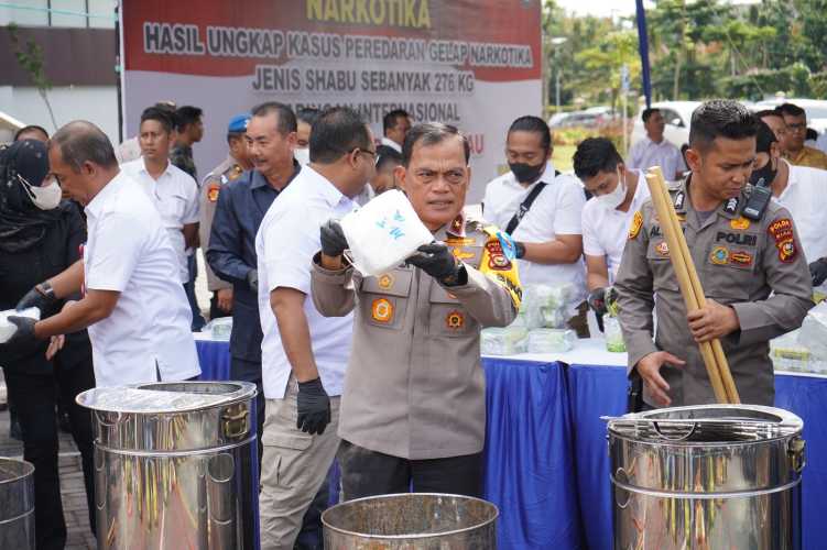 Pimpin Pemusnahan Barang Bukti Narkoba 276 Kg Sabu, Wakapolda Riau Brigjen Rahmadi : Kita Selamatkan Jutaan Jiwa