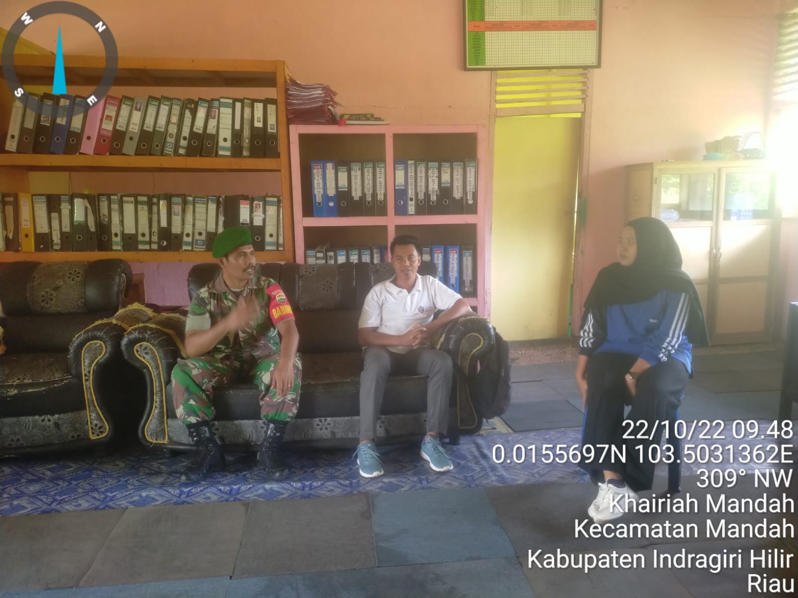 Serda Tulus Lumban Gaol Babinsa Koramil 08/Mandah Sosialisasi Media Pembelajaran