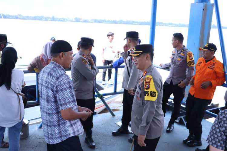 Polres Inhil Pantau Arus Balik Mudik Jalur Perairan