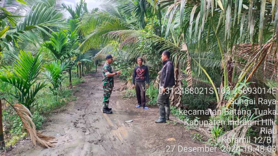 Kiprah Babinsa di Desa Sungai Raya Mencegah Karhutla