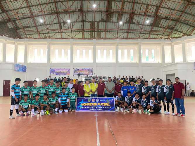 Ketua Umum KONI Rokan Hilir Melalui Wakil Ketua I Resmi Buka Kompetisi Futsal Piala Bupati Cup 2025