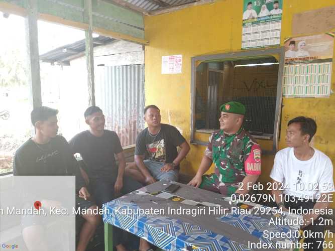 Babinsa Mandah Terus Tangkal Kerawanan Pekat