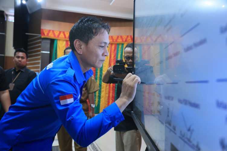 Sapu Bersih Pungli Sekolah! PWI Pekanbaru dan Pemko Kawal Ketat SPMB