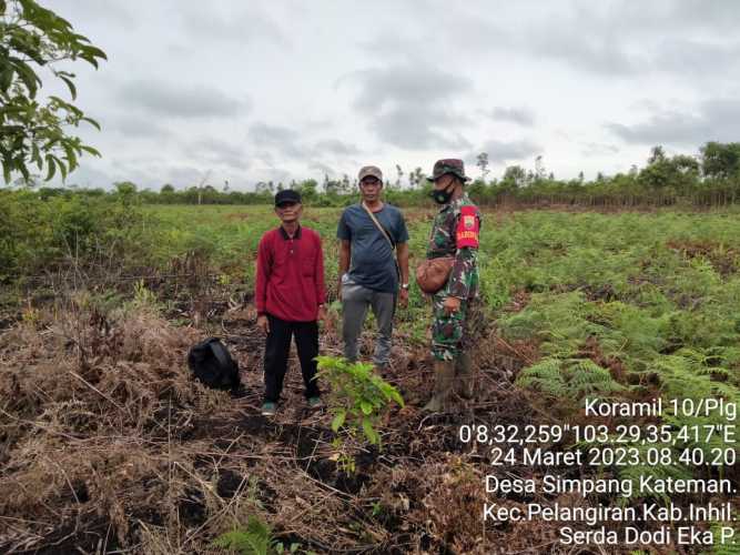 Babinsa Terus Pantau Situasi Karhutlah di Desanya