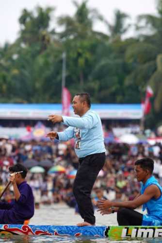 Aksi Gubernur Riau: Kayuh Jalur Bareng Rakyat, Tunjukkan Jiwa Pemimpin Merakyat
