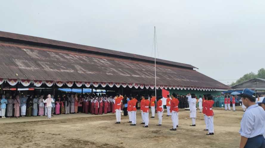Khidmat dan Penuh Semangat, Desa Pulau Palas Gelar Upacara Bendera Peringatan HUT RI ke-81