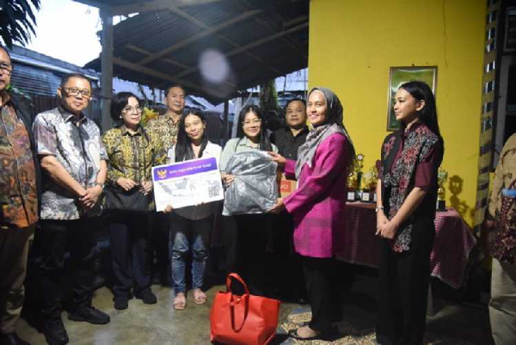 Hore.., Aspirasi Anggota DPR RI Karmila Sari Beasiswa KIP dan PIP di Riau Sudah Masuk ke Rekening Mahasiswa dan Siswa