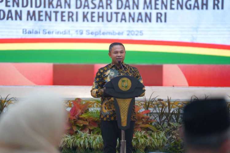 Gubernur Abdul Wahid: Kami Ingin Anak Riau Tidak Ada yang Tertinggal dari Pendidikan