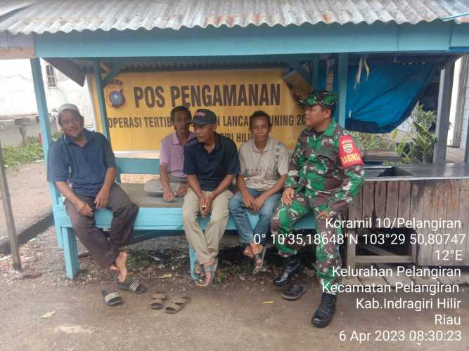 Babinsa Lakukan Sinergi aparat dengan Masyarakat