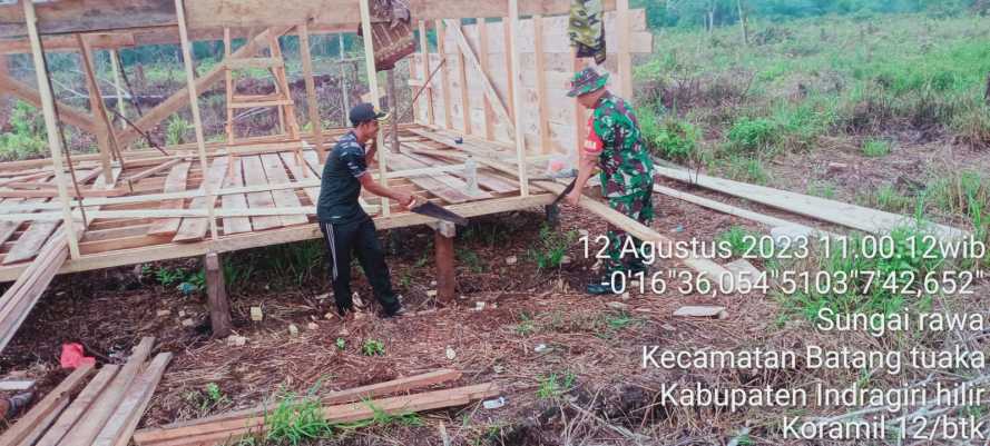 Karya Bakti Babinsa Untuk Dunia Pendidikan