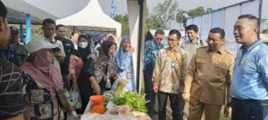 Semarak HUT TNI AU ke-80, Lanud Roesmin Gelar Bazar Pangan Murah