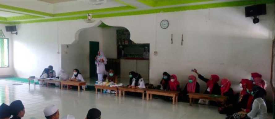 Dinkes Inhil Lakukan Skrining dan Sosialisasi TB di Pondok Pesantren