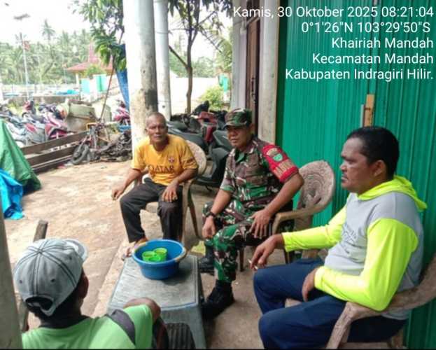 Babinsa Koramil 08/Mandah Ajak Warga Jaga Kamtibmas dan Kerukunan di Desa Binaan