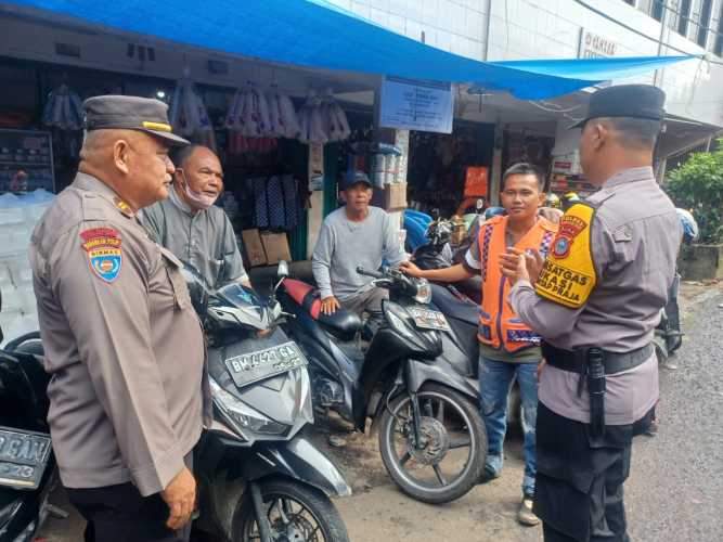 Kasat Binmas Polres Inhil Gelar Cooling System di Jalan Yos Sudarso