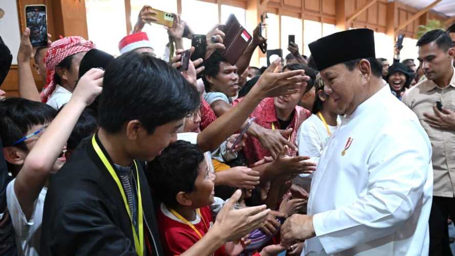 Hangatnya Lebaran di Istana, Presiden Prabowo Sapa Ribuan Warga dalam Gelar Griya 1447 H