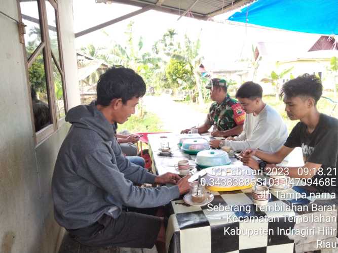 Sertu Syafriadi koto Manfaatkan Dukops Ajak Sarapan Jaring Binaan