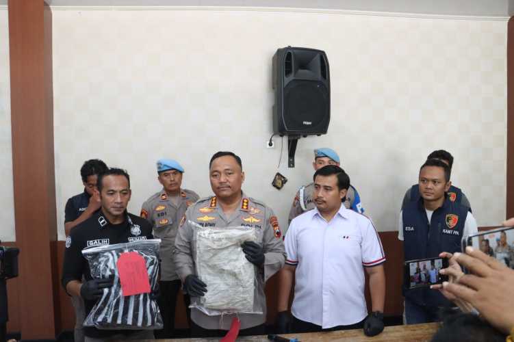 Polresta Cilacap Ungkap Kasus Penemuan Mayat Anak Kecil Dibawah Umur, Tersangka Diamankan Kurang Dari 12 Jam