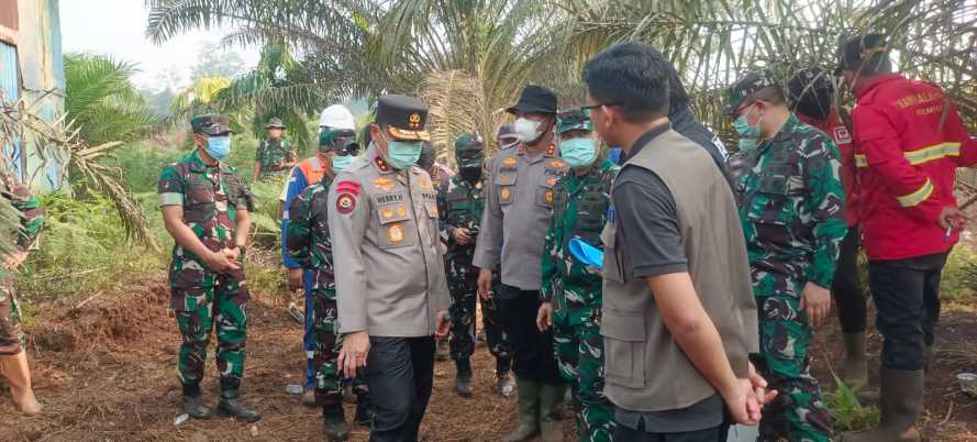 Kapolda-Pangdam Cek Karhutla Siak, Empat Wilayah Riau Jadi Atensi