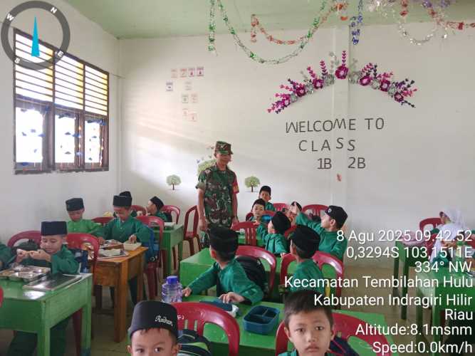 Babinsa Tembilahan Hulu Laksanakan Pendampingan MBG di Sejumlah Sekolah dan Pondok Pesantren