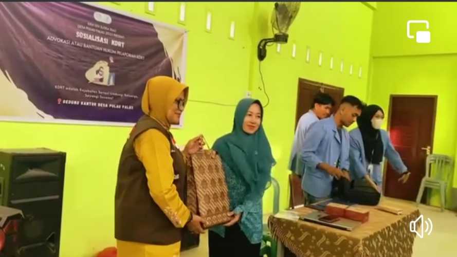 Pemdes Pulau Palas Bersama Mahasiswa KKN UIN Suska Gelar Sosialisasi KDRT