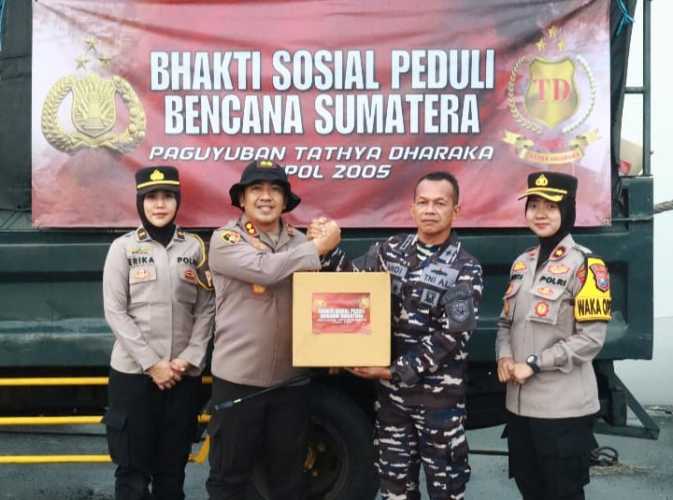 Dari Surabaya untuk Sumatera,Ribuan Bantuan Kemanusiaan Alumni Akpol 2005 Berlayar Menembus Bencana