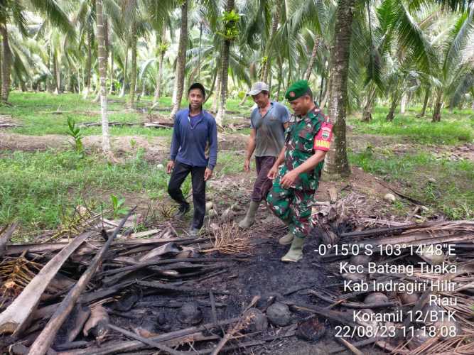 Sertu Syamsir Menjaring warga dalam Sosialisasi Karhutlah