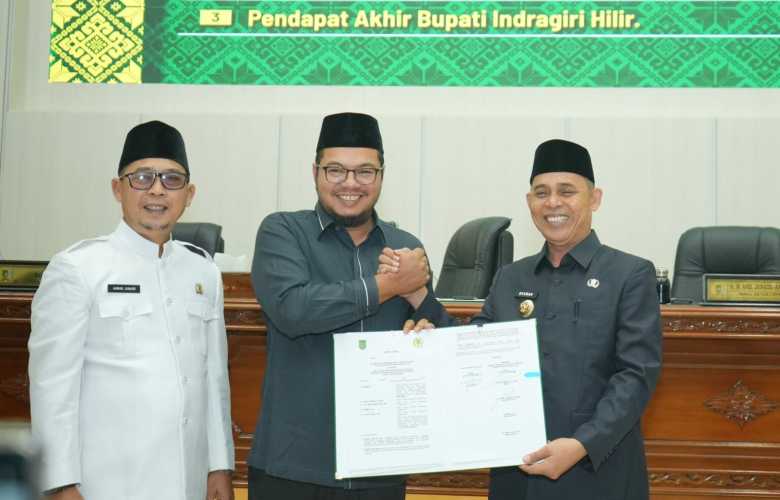 Rapat Paripurna DPRD Inhil dihadiri Bupati H.Herman,SE,MT “APBD TA.2026 Resmi Disahkan”
