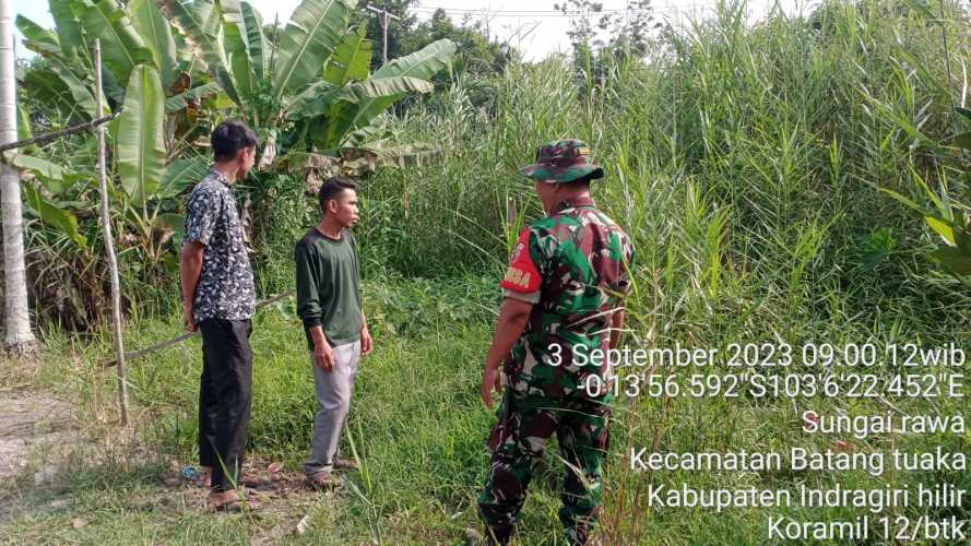 Serda Sukiran Kontrol Lahan Warga Desa Sungai Rawa