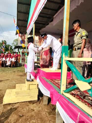 Perayaan HUT RI ke-80 di Desa Perigi Raja Digelar Sederhana dan Penuh Khidmat