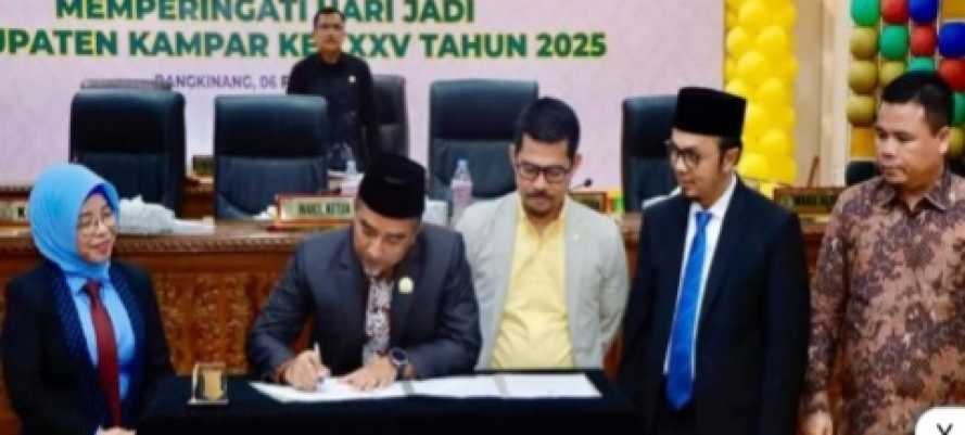DPRD Kampar Sahkan Penetapan Ahmad Yuzar-Misharti Sebagai Bupati dan Wakil Bupati