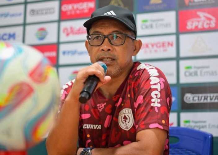 Aji Santoso Coret Tiga Pemain Asing PSPS, Datangkan Pemain Baru