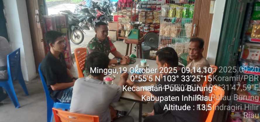 Babinsa Koramil 11/Pulau Burung Bangun Keharmonisan dengan Masyarakat Sungai Danai