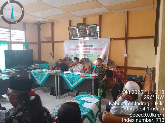Babinsa Desa Tanjung Siantar Hadiri Musyawarah RKPDes Bersama Warga