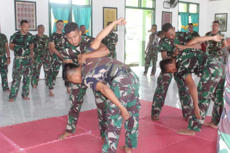 Tingkatkan Kemampuan Prajurit,Kodim 0314/Inhil Gelar Beladiri Taktis