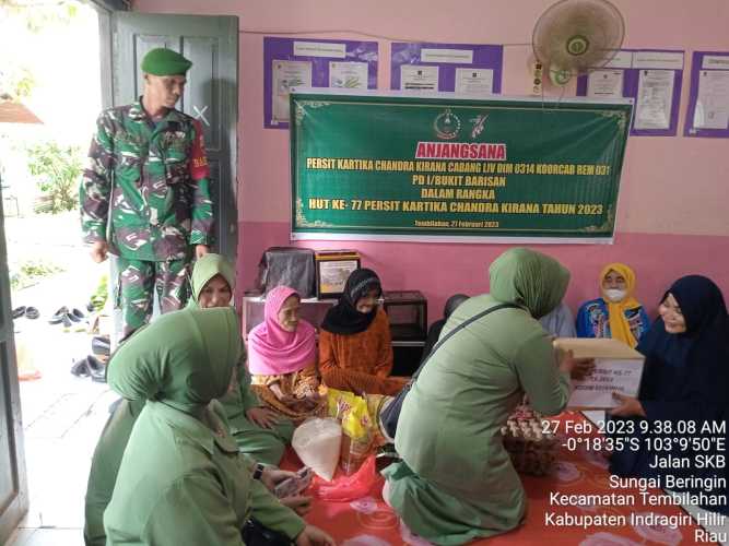 Kunjungan Sosial Persit Kodim 0314/Inhil ke Panti Jompo Warga Panti dan Babinsa Menyambut Bahagia