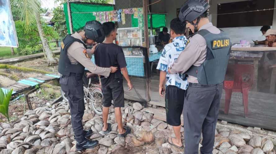 Polsek Enok Gelar Personil Berseragam Dalam Rangka Penguatan Harkamtibmas