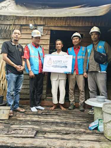 Sinergi PLN-IWO Inhil, Hadirkan Cahaya bagi Masyarakat Kurang Mampu