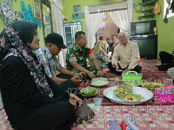 Babinsa Koramil 01/Tbh Kodim 0314/Inhil Laksanakan Komsos dalam Rangka Menyambut Bulan Suci Ramadhan