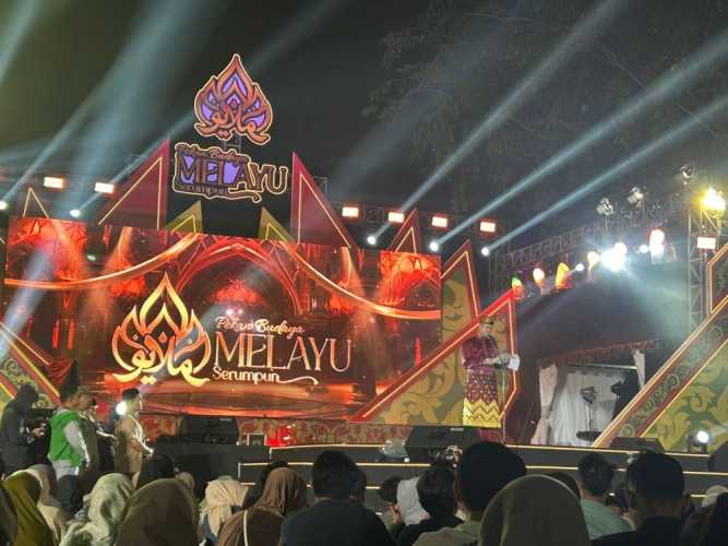 Lewat Pekan Budaya Melayu Serumpun, Riau Teguhkan Janji Menjaga Marwah