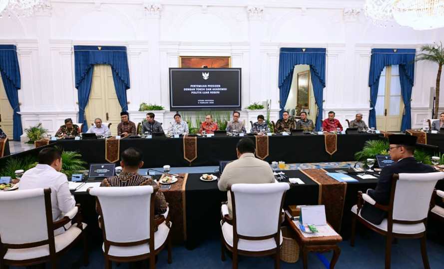 Presiden Prabowo Tegaskan Arah Politik Luar Negeri dalam Diskusi Bersama Tokoh Nasional
