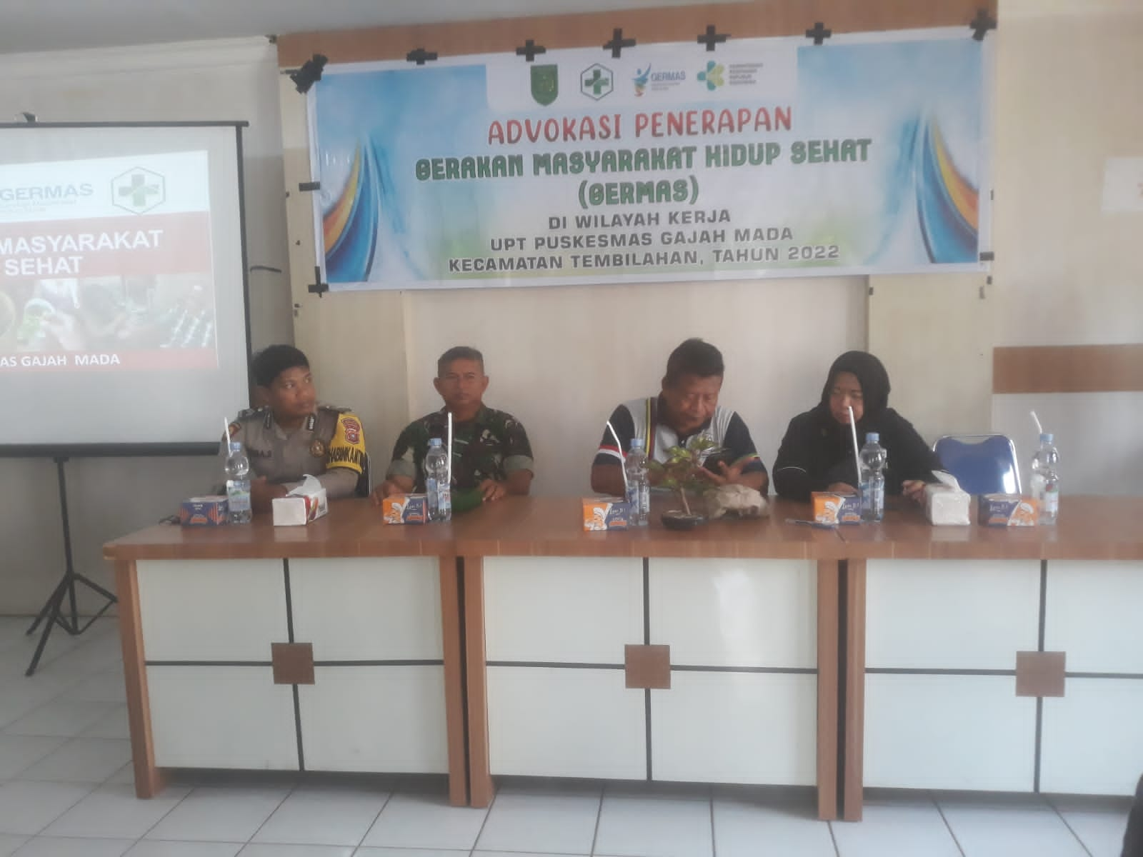 Serma Darmansyah Hadiri Penerapan Rapat GMHS Bersama Camat