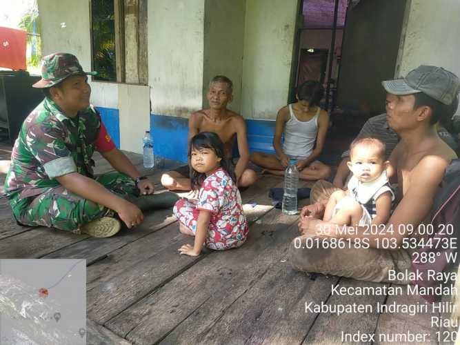 Babinsa Bolak Raya Lakukan Kunjungan Warga Prasejahtera