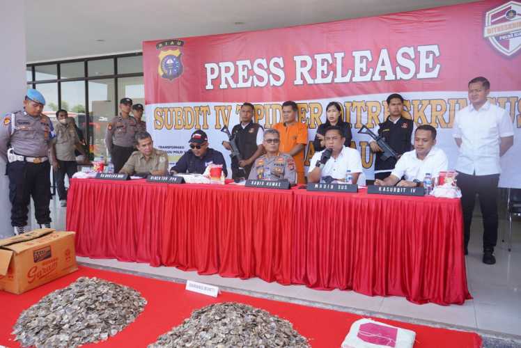 Ditkrimsus Polda Riau Berhasil Gagalkan Penyeludupan Trenggiling Asal Sumut