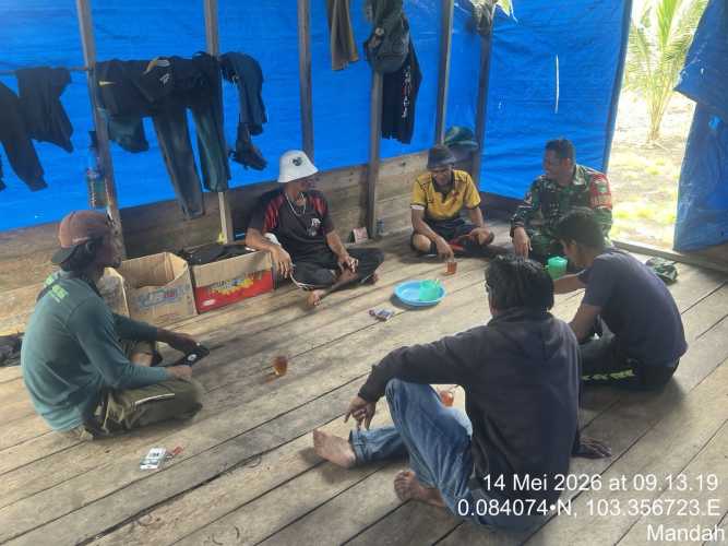 Babinsa Mandah Pererat Silaturahmi dengan Petani dan Pekebun Melalui Vokasi Terpadu