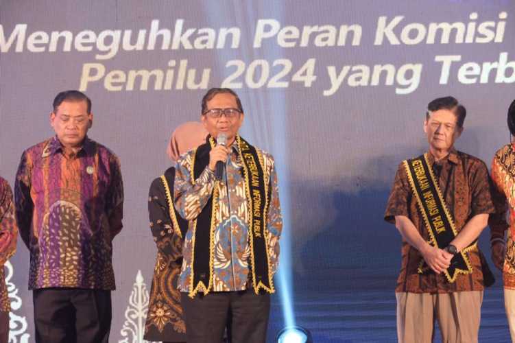 Wakapolda Riau Hadiri Acara Puncak Peringatan Hari Keterbukaan Informasi Tahun 2023