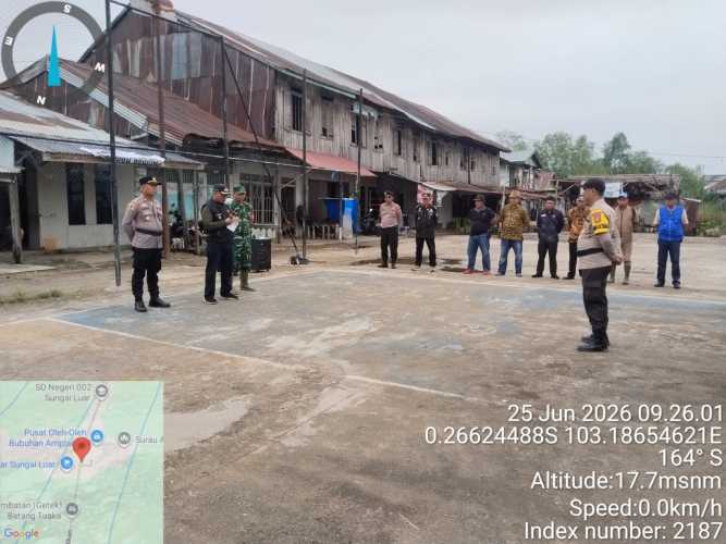 Tingkatkan Kewaspadaan Karhutla, Babinsa Sungai Luar Bersama Forkopimcam Gelar Apel Siaga